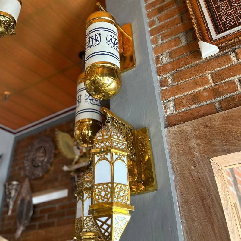 Lampu Dinding (4)