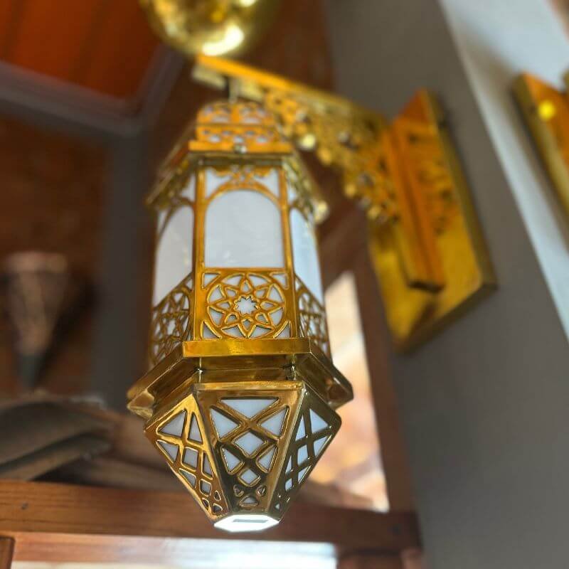 Lampu Dinding